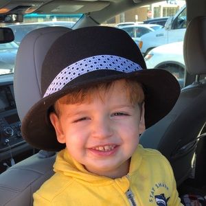 Meet your Posher, Perry